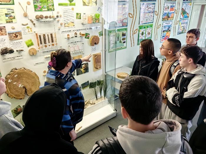 Лаборатория снова открывала двери для молодежи