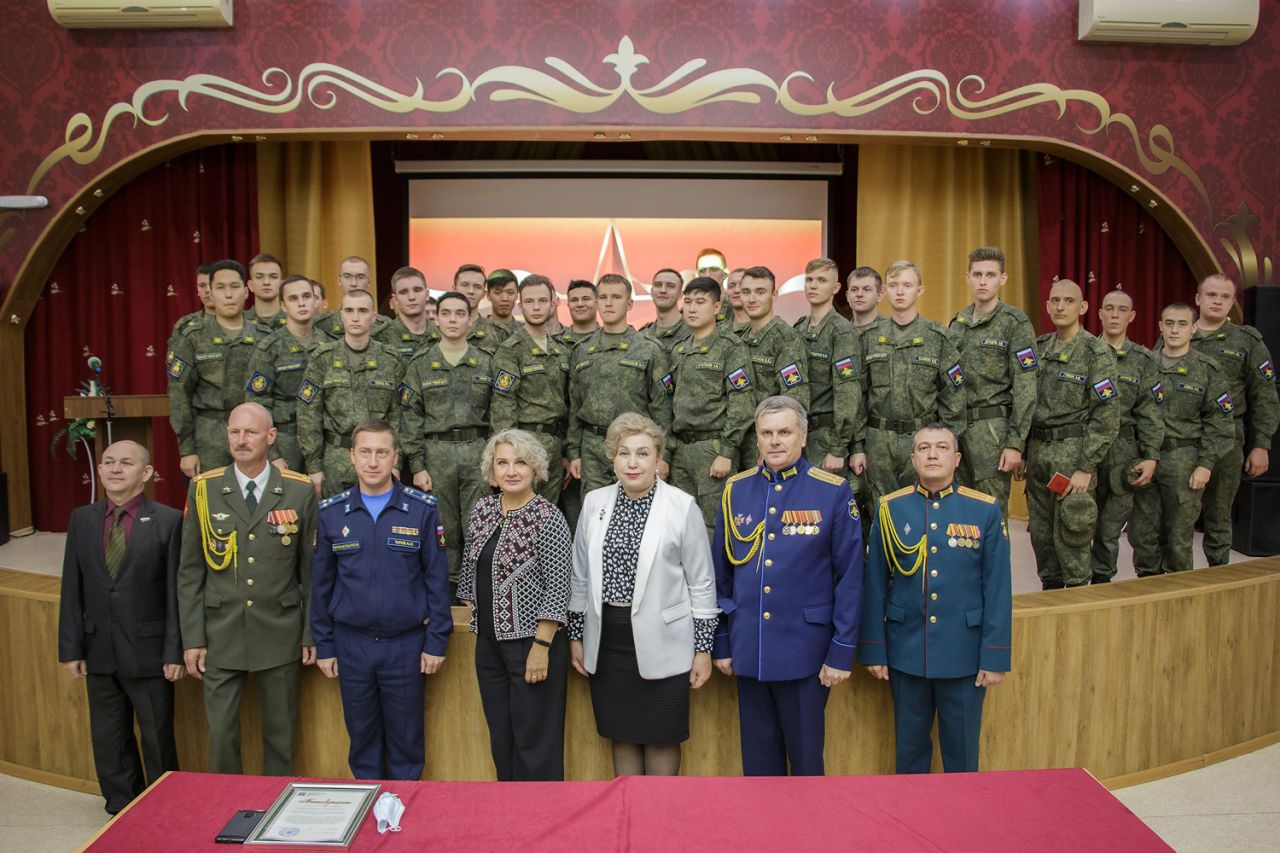 Более 100 студентов получили звания рядовых запаса в Хакасии